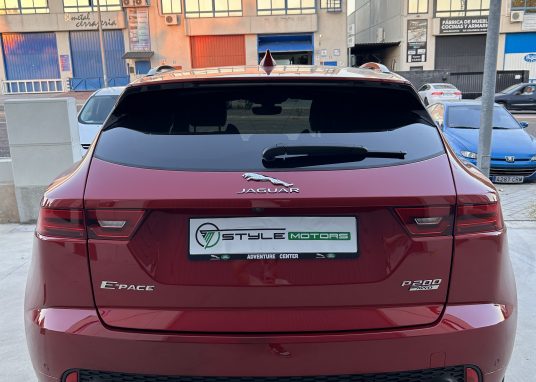 Jaguar E-Pace 2.0 P200